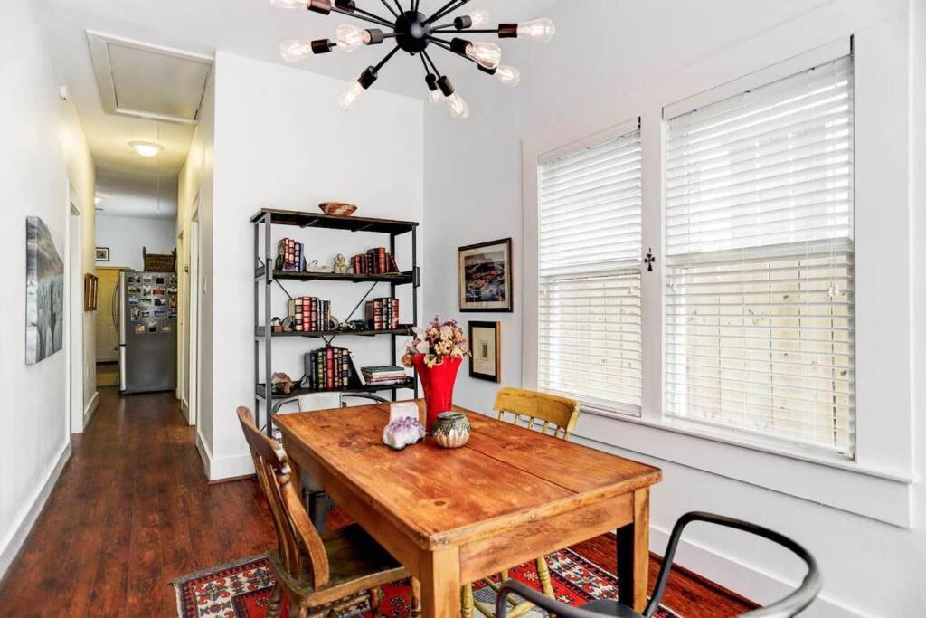 Artsy Heights House: Walk To Food-Bars-Shops-Trails, Kids & Pet Friendly Villa Houston Exteriör bild
